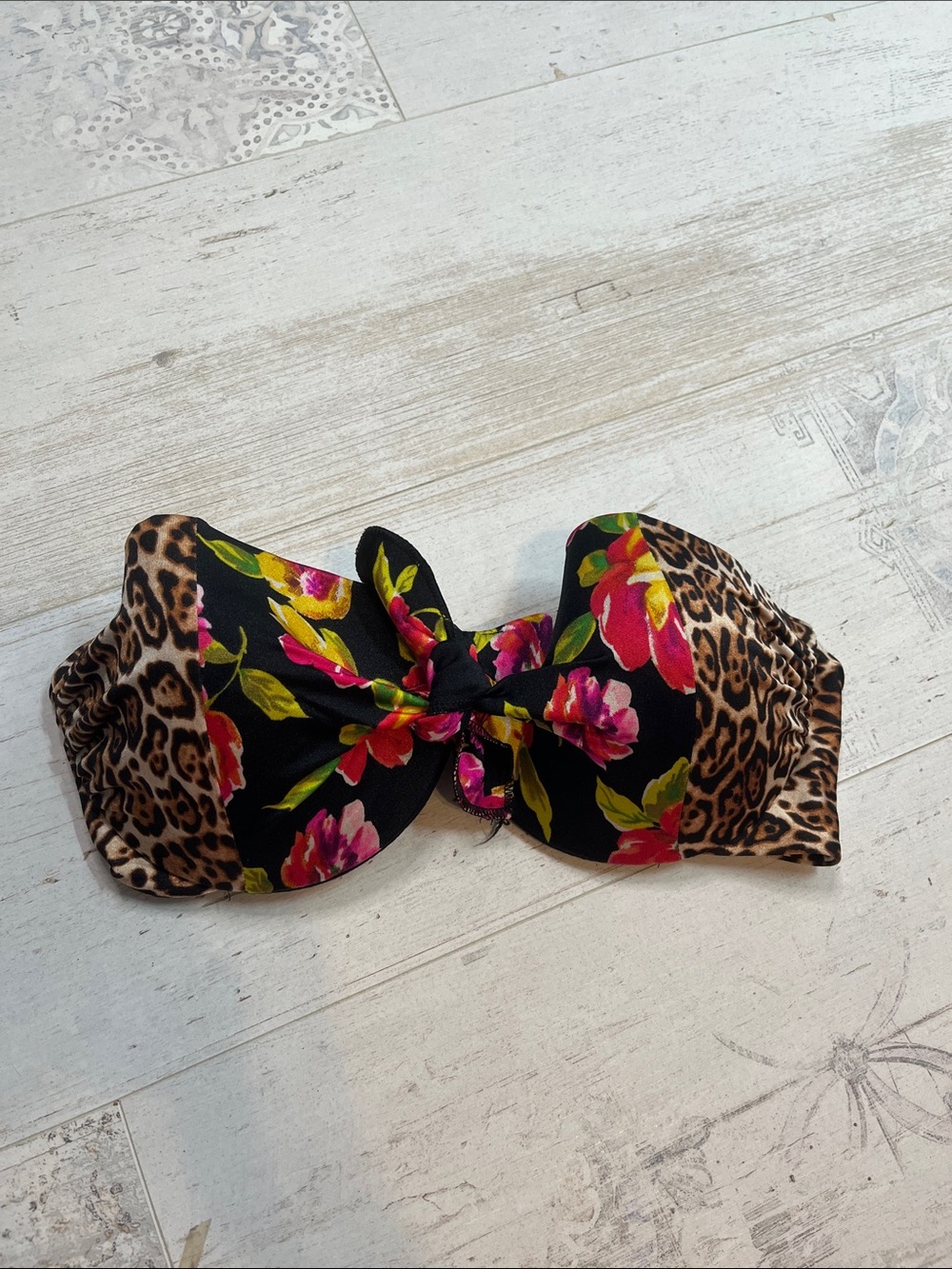 Victorias Secret Cheetah and Floral Print Bandeau Bikini Top 34DD